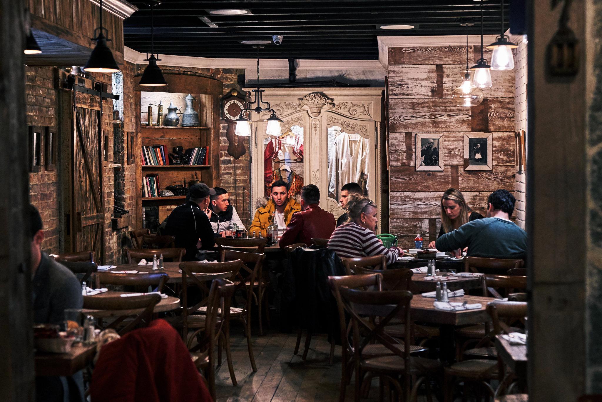 Prestigjozja amerikane “New York Times” i ben “jehone” restorantit shqiptar që po “çmend” amerikanët me gatimet tradicionale